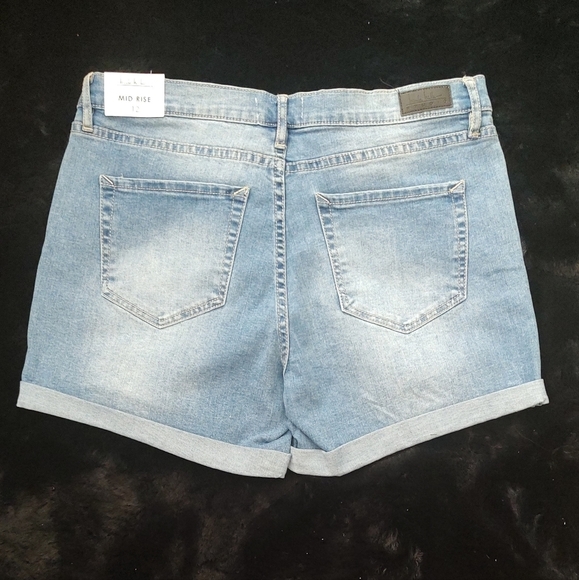 NICOLE Miller Cuffed Mid Rise Jean Shorts with Multi Color Pearls NWT Sz… - Picture 5 of 9